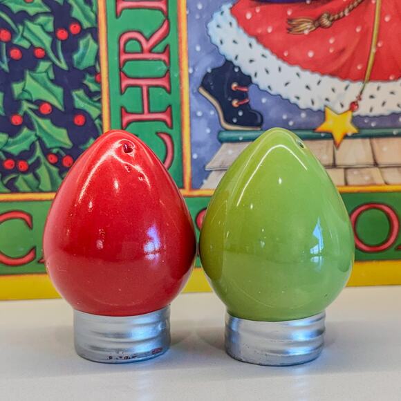 Holiday Christmas Light Bulb Ceramic Salt and Pepper Shaker Set, Holiday Kitchen - Picture 1 of 10